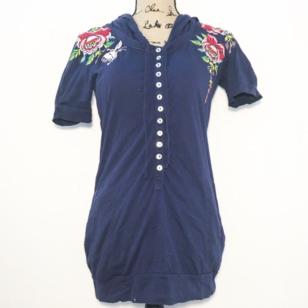 Johnny Was Embroidered short sleeve hoodie shirt
